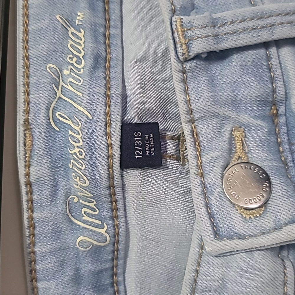 Mid Rise Jeggings - Picture 2 of 3